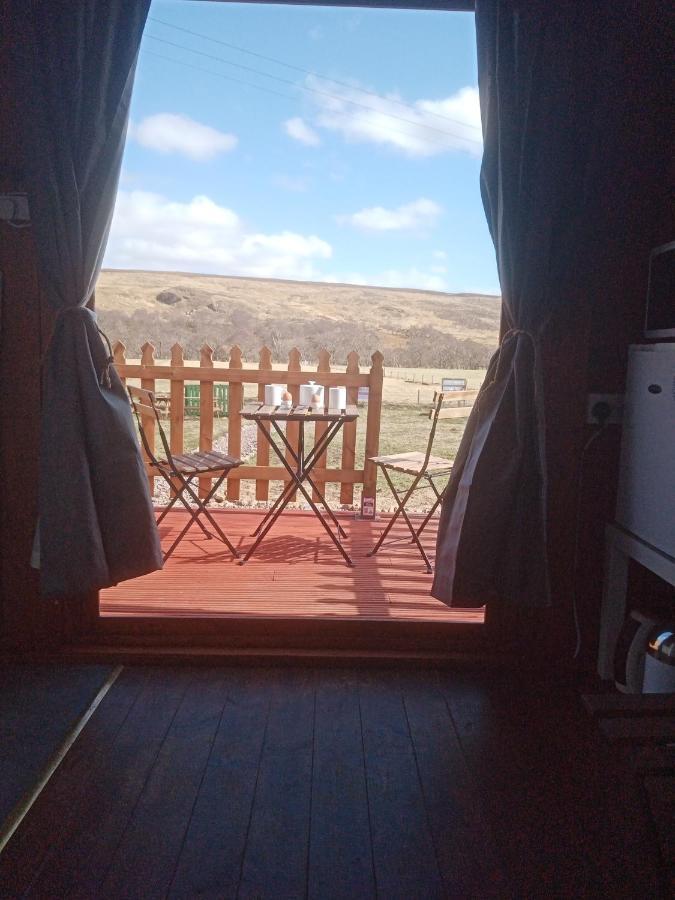 מלון Kinbrace Wee Hoose Glamping 3 מראה חיצוני תמונה